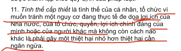 CSGT khẳng định ôtô nhường đường cho xe cứu thương dù vượt qua vạch kẻ đường trong pha đèn đỏ cũng không bị xử phạt?