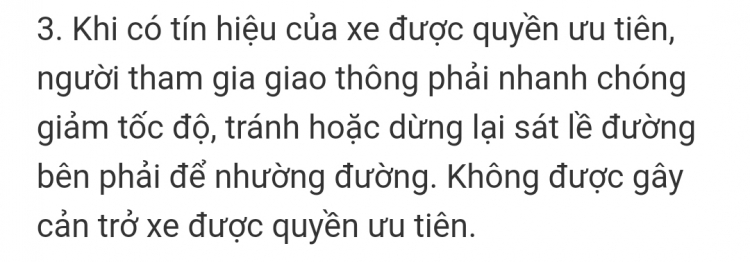 CSGT khẳng định ôtô nhường đường cho xe cứu thương dù vượt qua vạch kẻ đường trong pha đèn đỏ cũng không bị xử phạt?