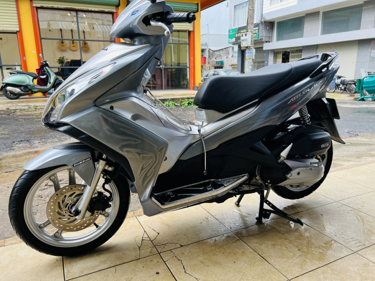 Đã nhá đèn... Honda Airblade 160cc Đã nhá đèn... Honda Airblade 160cc