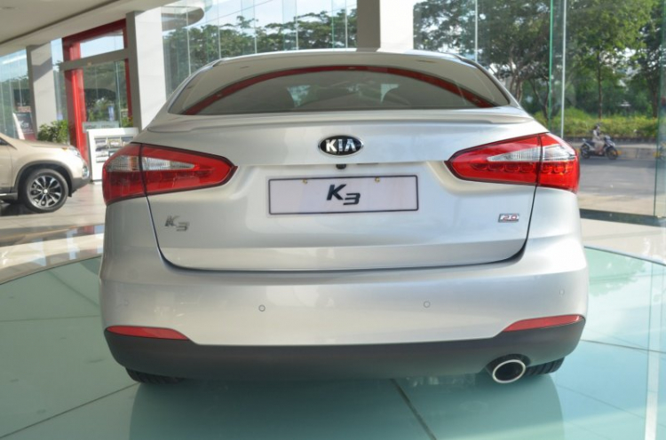 So sánh: Kia K3 – Toyota Altis – Mazda3 tại Việt Nam