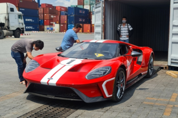 ford_gt_2_cqfc.jpg ford_gt_2_cqfc.jpg
