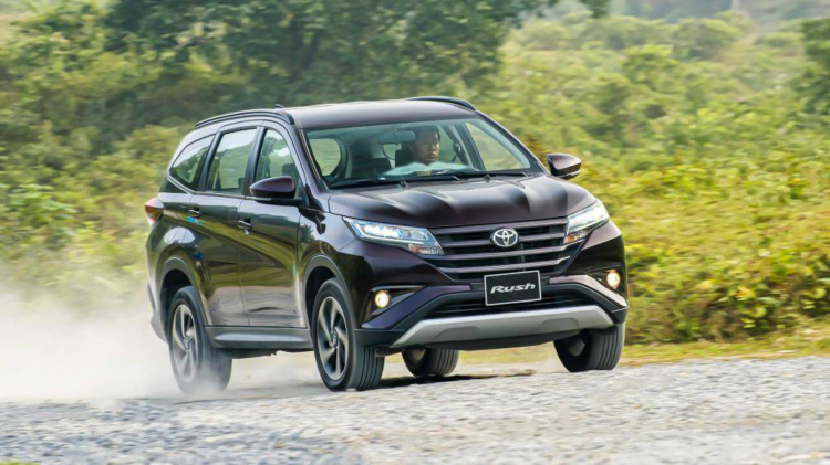 Toyota Rush âm thầm bị khai tử tại Việt Nam, Veloz Cross sẽ mang sứ mệnh thay thế