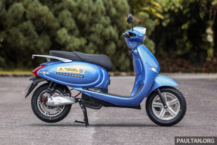 2022-Legatus-EV-Metropolitan-electric-scooter-Malaysia-10.jpg