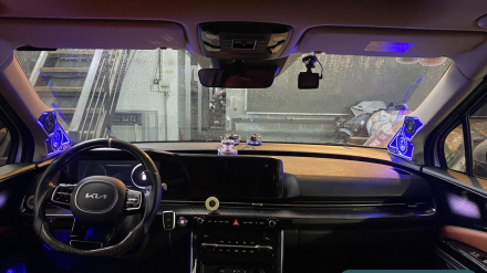 kia carnival do am thanh.jpg