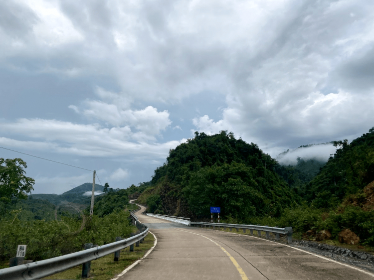 Nhờ tư vấn đi QL15 đường Hồ Chí Minh nhánh Tây Nhờ tư vấn đi QL15 đường Hồ Chí Minh nhánh Tây