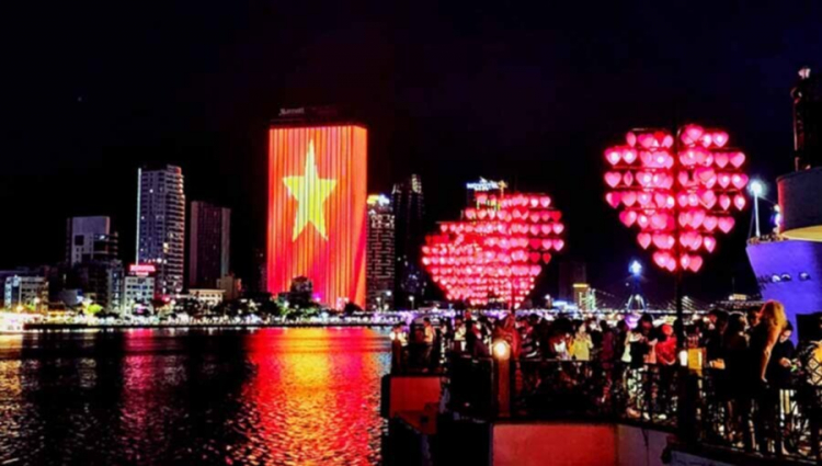 Chia sẻ hành trình 30 ngày xuyên Việt từ Nam ra Bắc cùng xe bán tải Chia sẻ hành trình 30 ngày xuyên Việt từ Nam ra Bắc cùng xe bán tải