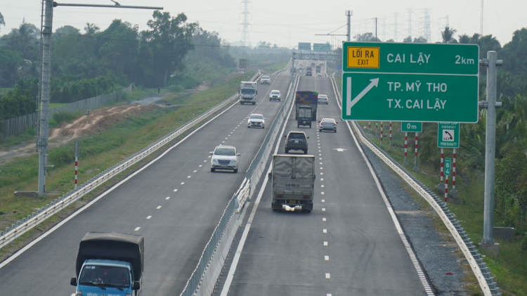 Sẽ lắp đặt biển cấm dừng, đỗ tại 11 điểm dừng khẩn cấp trên cao tốc Trung Lương - Mỹ Thuận