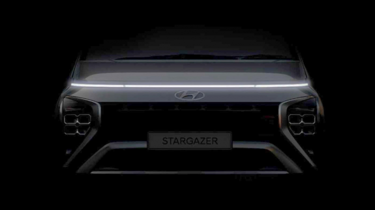 avaHyundai-Stargazer-Teaser-2s.jpg