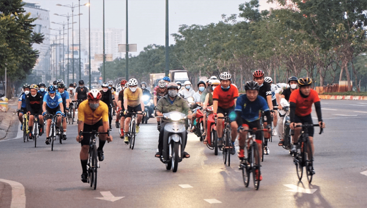 TP HCM muốn mở làn riêng cho xe đạp trên xa lộ Hà Nội