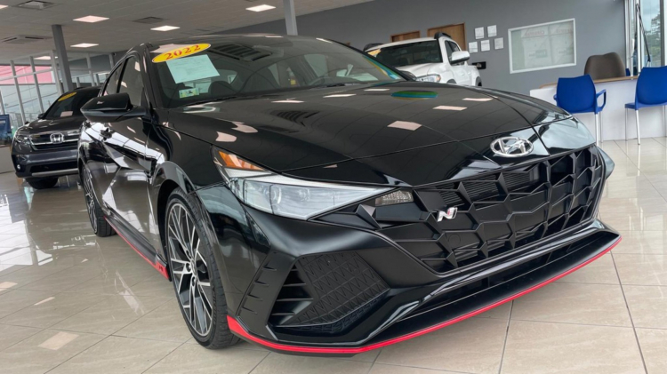 Hyundai Elantra hoàn toàn mới “rục rịch” ra mắt tại Việt Nam: Thiết kế bắt mắt, động cơ mạnh mẽ, hướng tới thể thao, đối đầu Civic Hyundai Elantra hoàn toàn mới “rục rịch” ra mắt tại Việt Nam: Thiết kế bắt mắt, động cơ mạnh mẽ, hướng tới thể thao, đối đầu Civic