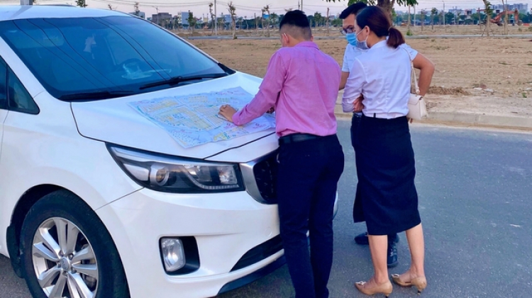 Cái giá của việc chạy theo những thương vụ “bạc tỉ” Cái giá của việc chạy theo những thương vụ “bạc tỉ”