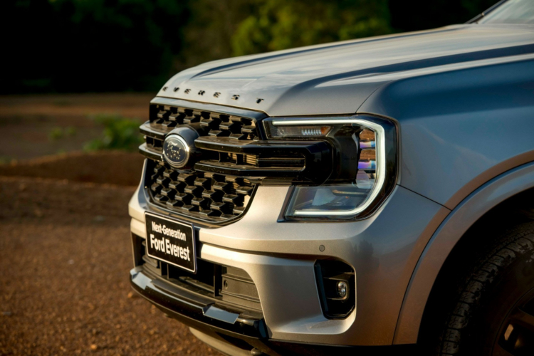Ford Everest 2022 có giá cao nhất 1,4 tỷ đồng tại Việt Nam, trang bị thách thức Fortuner Ford Everest 2022 có giá cao nhất 1,4 tỷ đồng tại Việt Nam, trang bị thách thức Fortuner