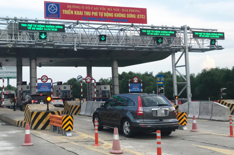 Ô tô bị barie trạm thu phí cao tốc Hà Nội – Hải Phòng đập vỡ kính: Đơn vị khai thác lên tiếng lý giải