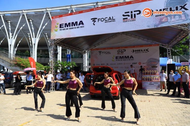 Full ảnh dàn PG, Dancer nóng bỏng hơn cả thời tiết tại EMMA Việt Nam 2022