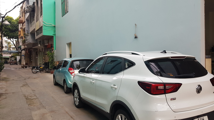 Xe Anh quốc MG hỏng không có đồ thay Xe Anh quốc MG hỏng không có đồ thay