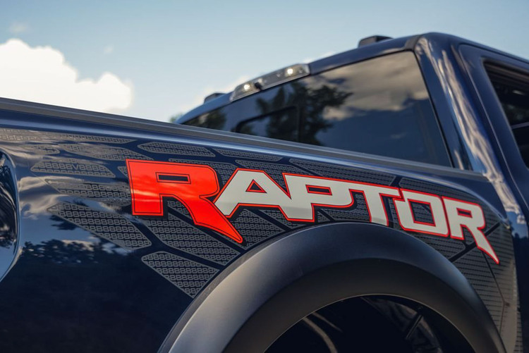 Ảnh thực tế Ford F-150 Raptor R mới ra mắt: Chiếc F-150 tối thượng với 700 mã lực