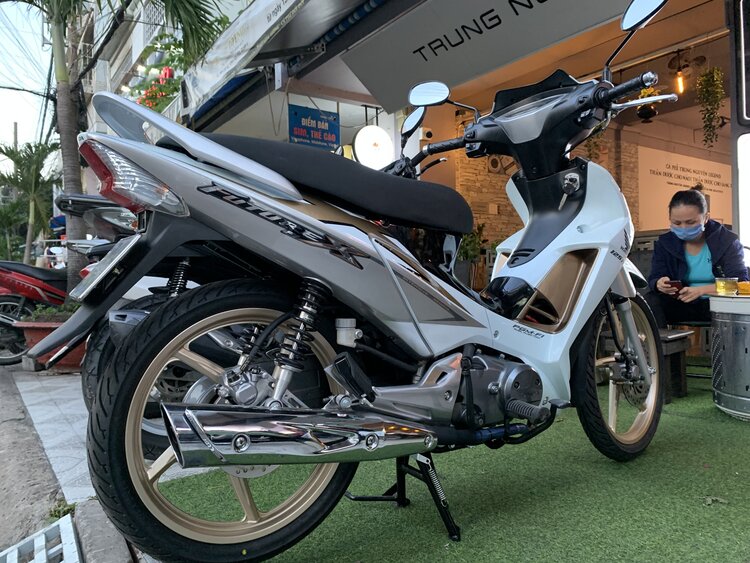 Honda hết cửa ngáo giá rùi