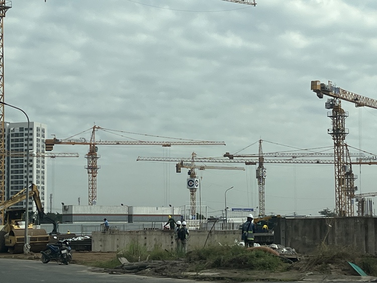 VINHOMES GRAND PARK QUẬN 9 LÀ CÁI “BẪY GẤU” CHO NHỮNG KHÁCH YÊU MÀU HỒNG! VINHOMES GRAND PARK QUẬN 9 LÀ CÁI “BẪY GẤU” CHO NHỮNG KHÁCH YÊU MÀU HỒNG!