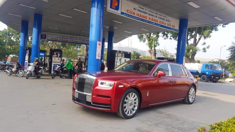 rolls-royce-phantom-2_hlhg.jpg rolls-royce-phantom-2_hlhg.jpg