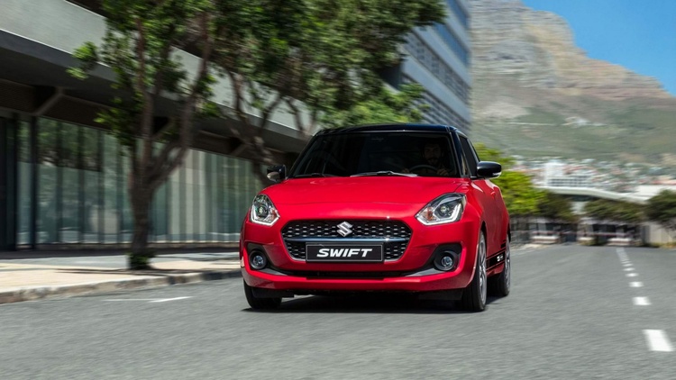 Bắt gặp Suzuki Swift thế hệ mới chạy thử: Đổi mới mạnh về thiết kế