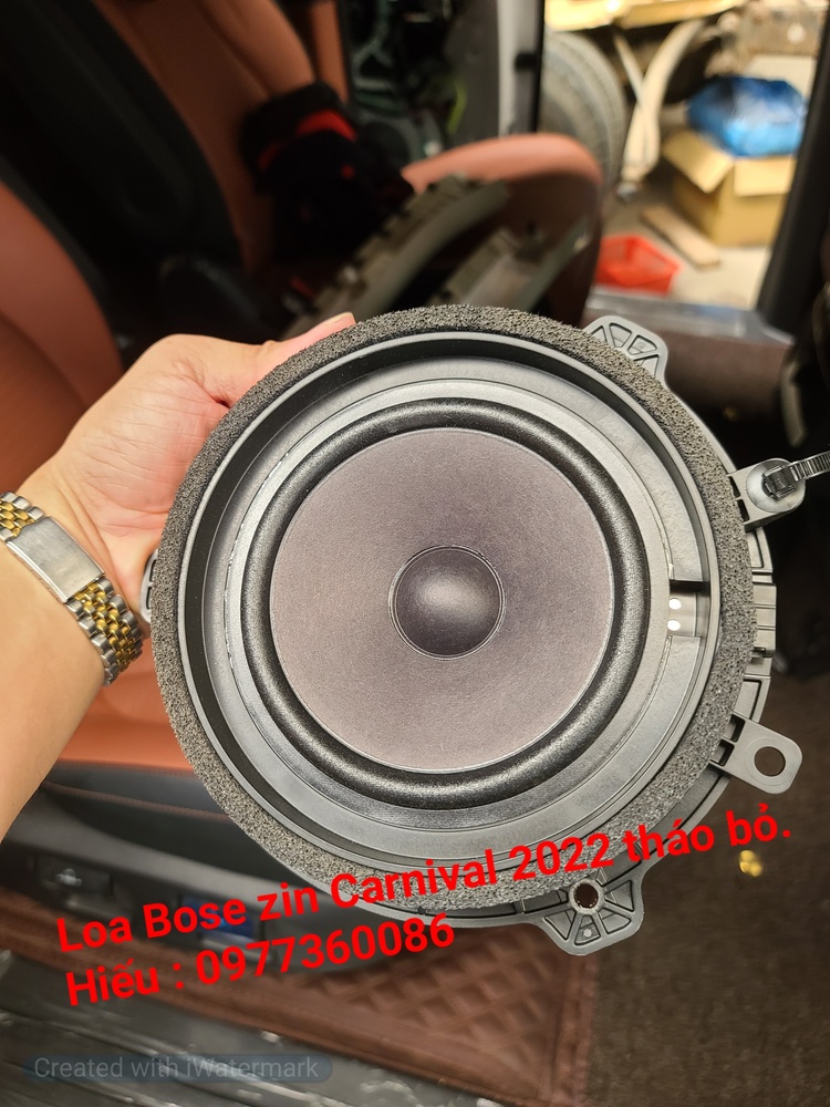 Lựa chọn hàng đầu (Club Kia Carnival 2022) nâng cấp âm thanh Mark Levinson đẳng cấp.Thay thế âm thanh Bose zin của xe.