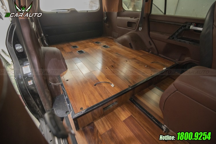 Lót sàn gỗ cho xe Toyota Land Cruiser Sang Trọng Lót sàn gỗ cho xe Toyota Land Cruiser Sang Trọng