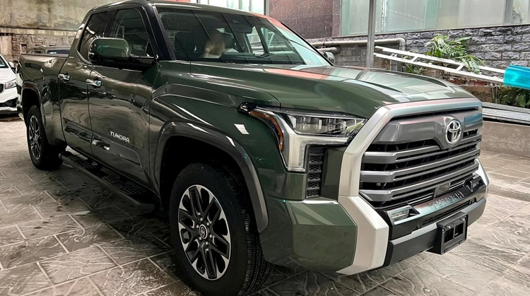 toyota-tundra-3.jpg