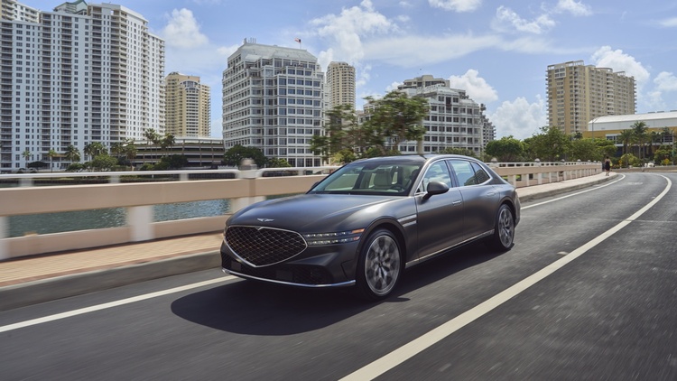 2023-Genesis-G90-2.jpg 2023-Genesis-G90-2.jpg