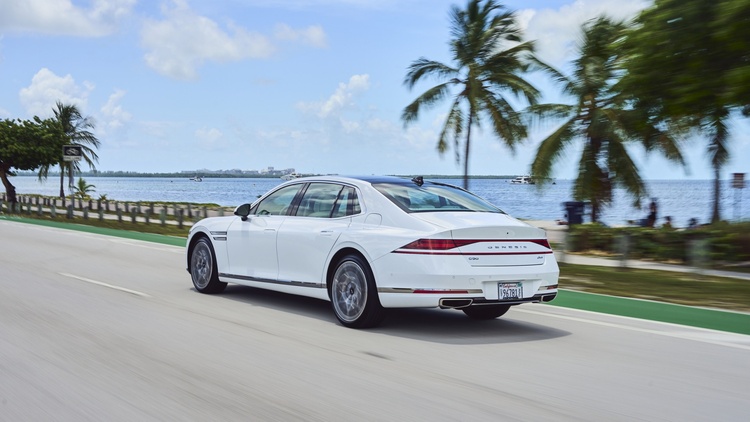 2023-Genesis-G90-3.jpg 2023-Genesis-G90-3.jpg