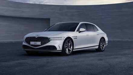 2023-genesis-g90-white.jpg