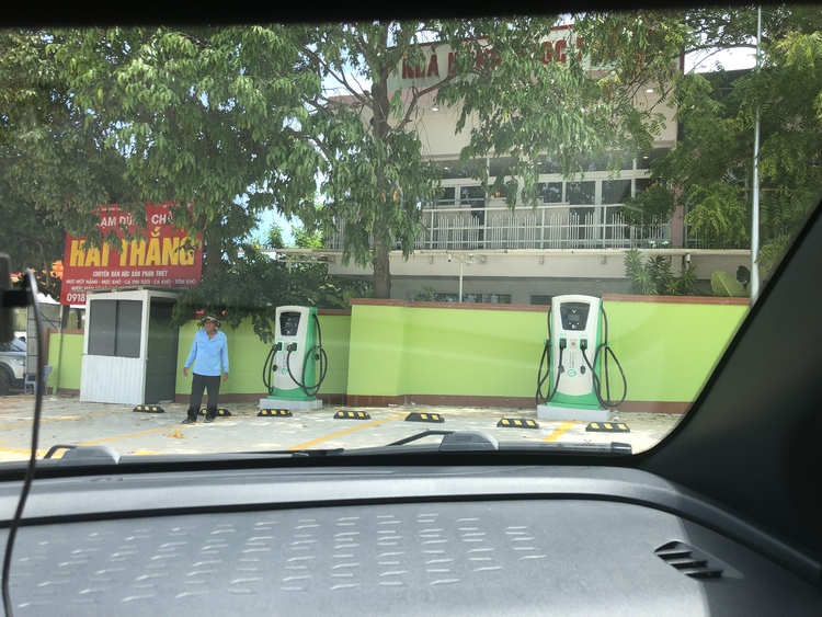 Hành trình SG - Phan Thiết bằng VinFast VF e34 Hành trình SG - Phan Thiết bằng VinFast VF e34