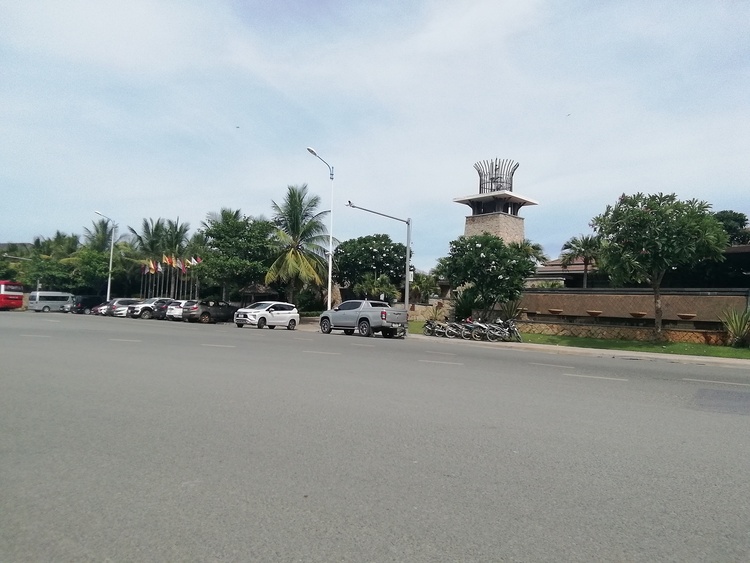 Từ biển Vũng Tầu đến với bãi Môn Phú Yên, suối đá Yăng Khánh Hòa. Từ biển Vũng Tầu đến với bãi Môn Phú Yên, suối đá Yăng Khánh Hòa.