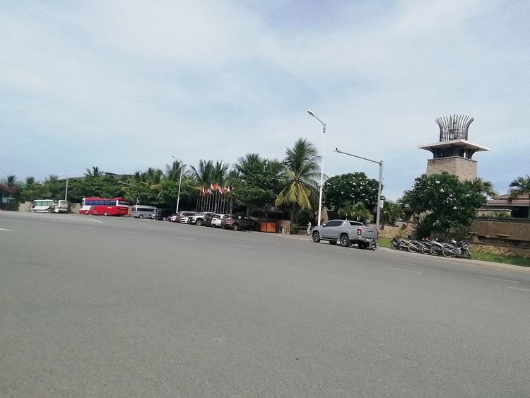 Từ biển Vũng Tầu đến với bãi Môn Phú Yên, suối đá Yăng Khánh Hòa. Từ biển Vũng Tầu đến với bãi Môn Phú Yên, suối đá Yăng Khánh Hòa.