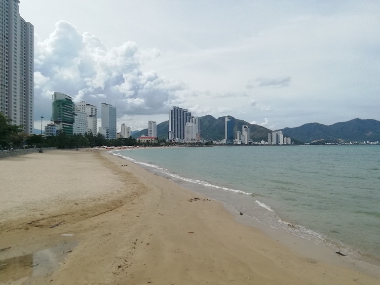 Từ biển Vũng Tầu đến với bãi Môn Phú Yên, suối đá Yăng Khánh Hòa. Từ biển Vũng Tầu đến với bãi Môn Phú Yên, suối đá Yăng Khánh Hòa.