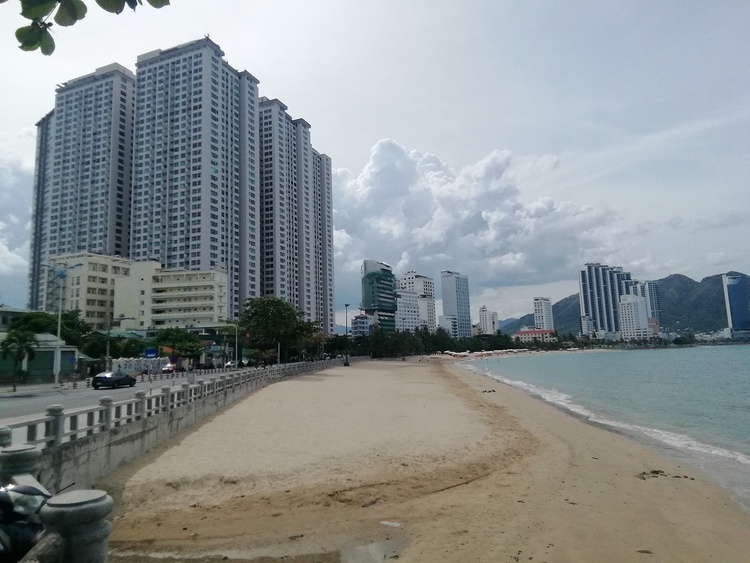 Từ biển Vũng Tầu đến với bãi Môn Phú Yên, suối đá Yăng Khánh Hòa. Từ biển Vũng Tầu đến với bãi Môn Phú Yên, suối đá Yăng Khánh Hòa.