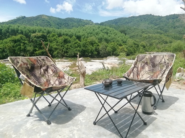Từ biển Vũng Tầu đến với bãi Môn Phú Yên, suối đá Yăng Khánh Hòa. Từ biển Vũng Tầu đến với bãi Môn Phú Yên, suối đá Yăng Khánh Hòa.