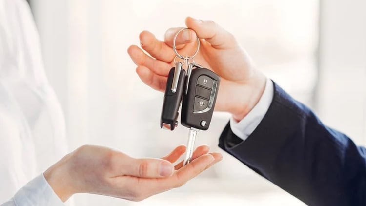 Cho mượn hoặc cho thuê xe: người mượn/thuê họ không biết trân trọng và giữ gìn tài sản
