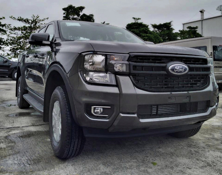 Ford Việt Nam chốt lịch ra mắt Ranger 2022 ngày 26/8: Giá bán dự kiến từ 650 triệu đồng, lắp ráp trong nước