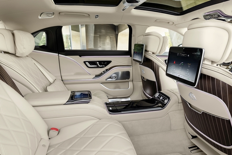 S-Class Maybach 2022 VN (19).jpg