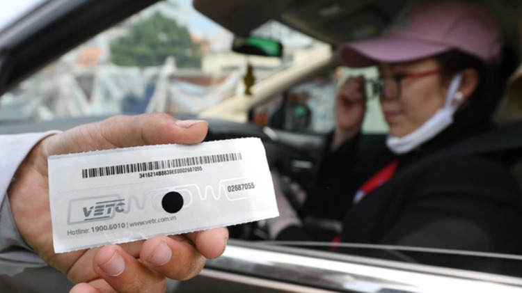 Phí dán thẻ thu phí không dừng Việt Nam trong nhóm đắt nhất thế giới Phí dán thẻ thu phí không dừng Việt Nam trong nhóm đắt nhất thế giới