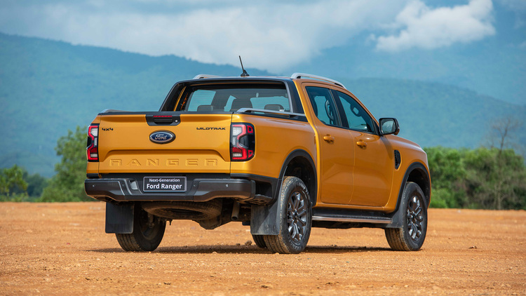 Otosaigon-Ford Ranger Wild Track 34.jpg Otosaigon-Ford Ranger Wild Track 34.jpg