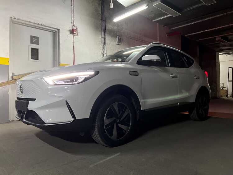 MG Hector thế hệ mới sắp ra mắt tại Ấn Độ hé lộ màn hình giải trí 14 inch