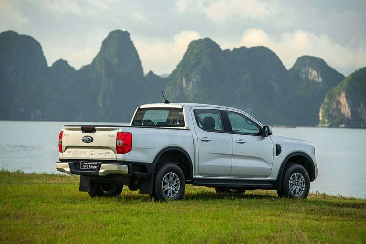 Xem tận mắt Ford Ranger 2022 lắp ráp tại Việt Nam, 6 phiên bản, giá từ 659 triệu đồng