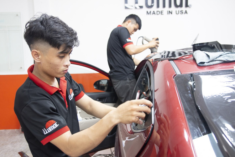 Top 5 địa điểm dán phim cách nhiệt xe ô tô uy tín tại TP Hồ Chí Minh Top 5 địa điểm dán phim cách nhiệt xe ô tô uy tín tại TP Hồ Chí Minh
