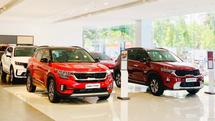 Kia tăng giá nhiều dòng xe đắt khách tại Việt Nam, cao nhất 40 triệu đồng