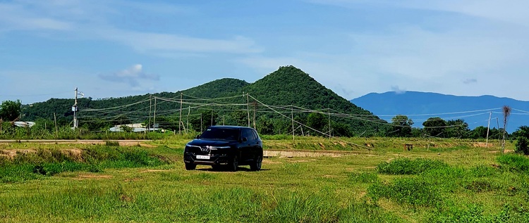 Lại vinfast VF8, VF9