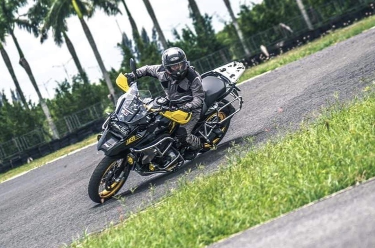 Có nên mua xe Honda rebel 300