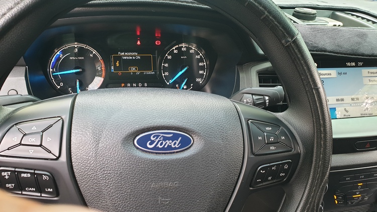 Ford Ranger XLS 2021 Nhập Thái
