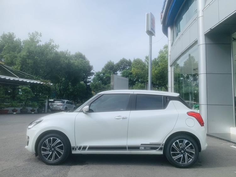 Suzuki Swift - Bản tuyên ngôn của cá tính khác biệt Suzuki Swift - Bản tuyên ngôn của cá tính khác biệt