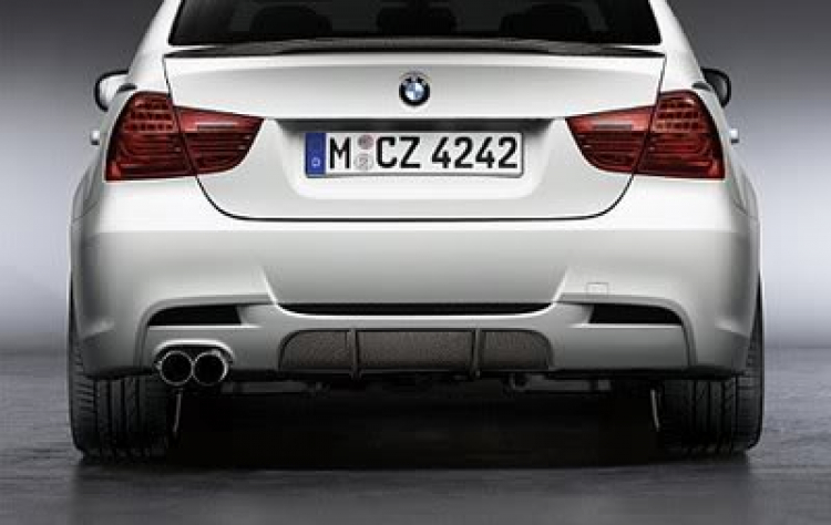 Bán cản sau M-performance + diffuser BMW E90